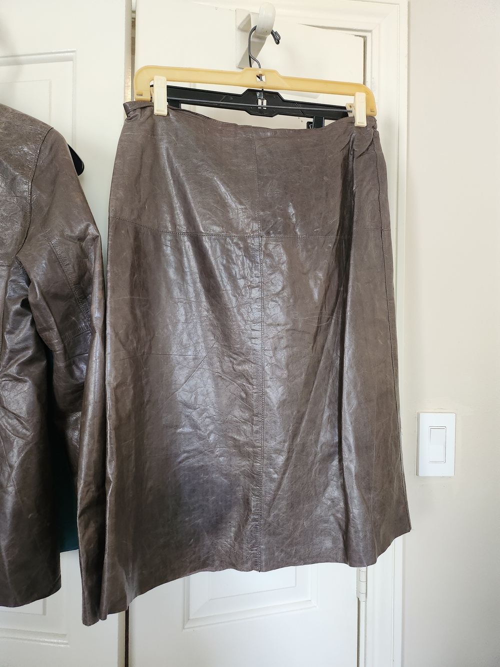 Banana Republic Brown Leather Jacket - Picture 4 of 6